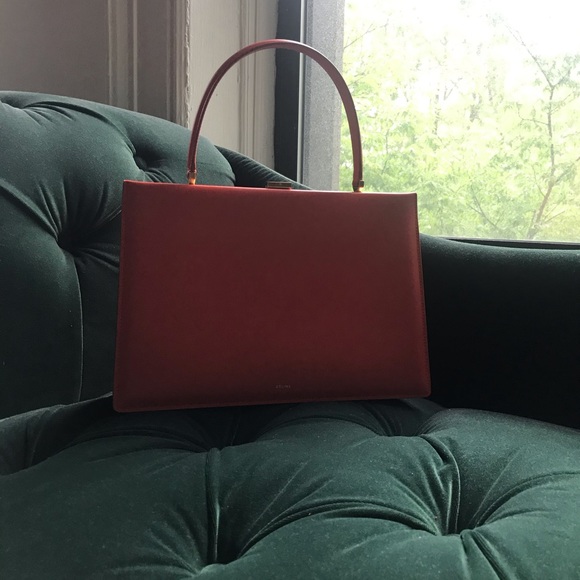 Classy Celine Clasp Bag - Picture 3 of 4